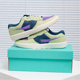 Men's sports shoes